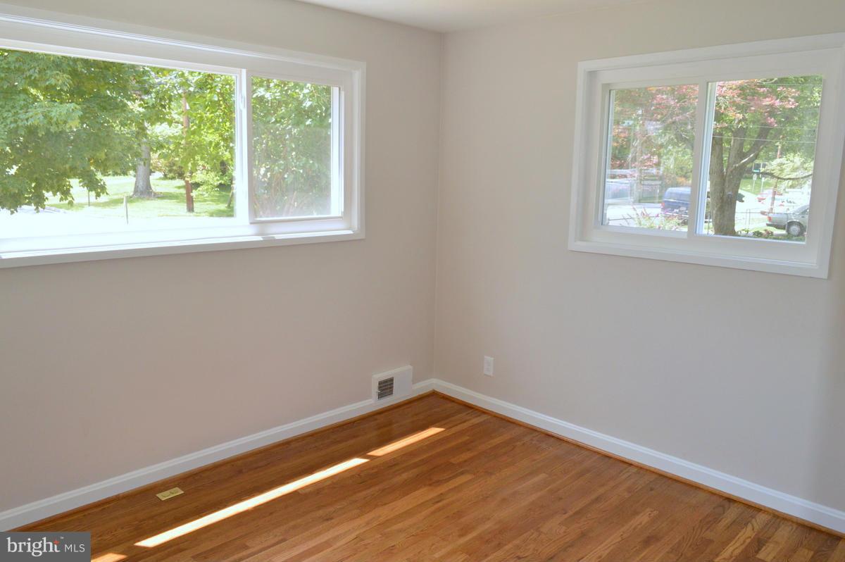 10413 Brunswick Avenue Silver Spring, MD 20902 - Photo 28 of 30 Bedroom
