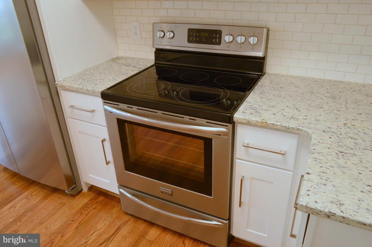 10413 Brunswick Avenue Silver Spring, MD 20902 - Photo 9 of 30 Kitchen