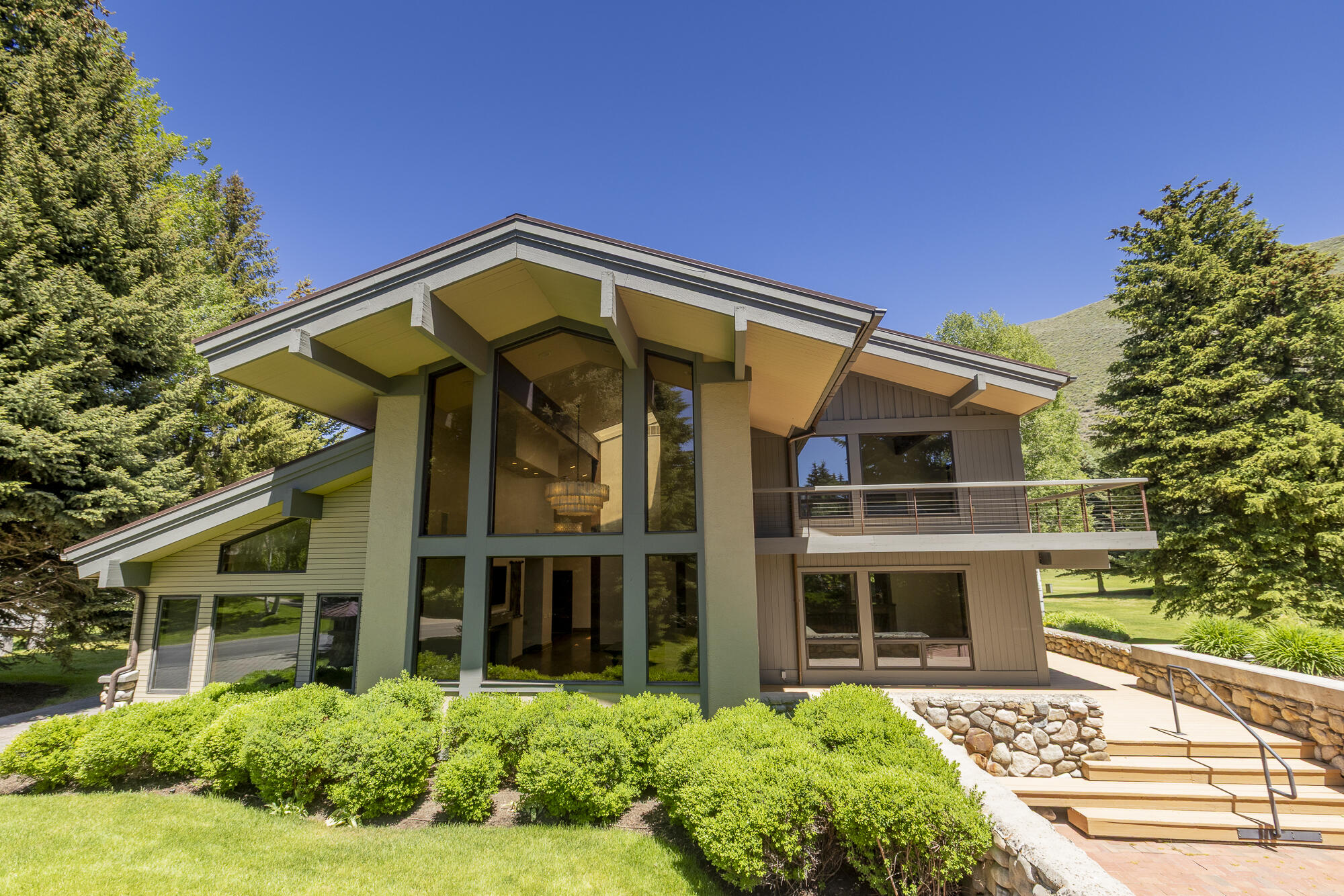 512 Fairway