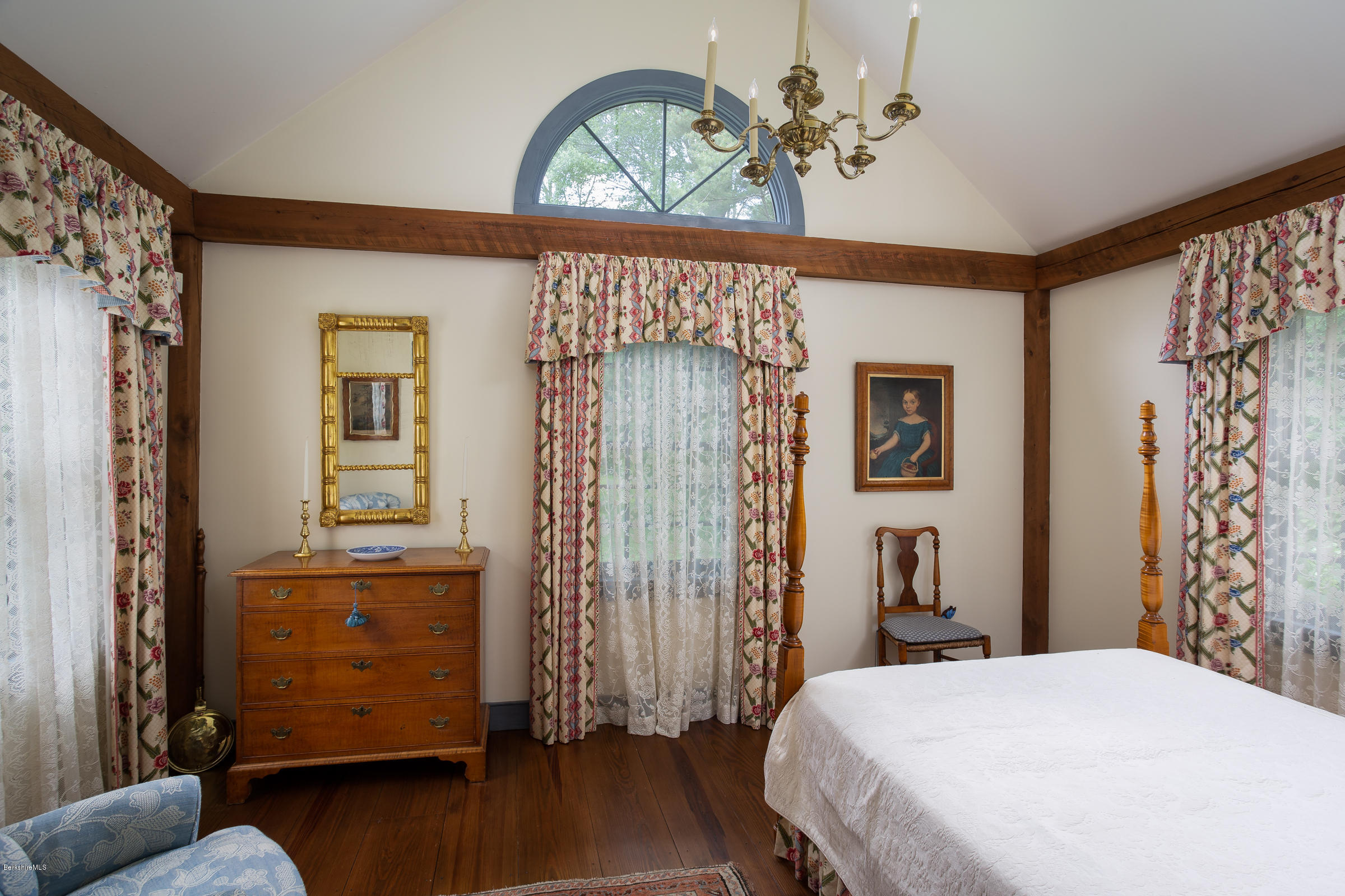 54 Rannapo Road Sheffield, MA 01257 - Photo 14 of 32 13 1st floor bedroom