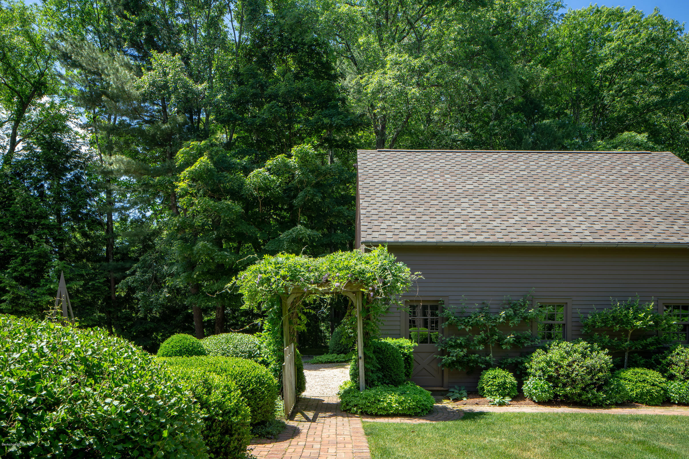 54 Rannapo Road Sheffield, MA 01257 - Photo 29 of 32 28 garage