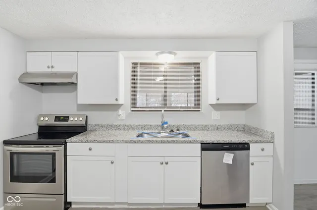 $255,000 | 8214 Oil Creek Court, Indianapolis, IN 46268