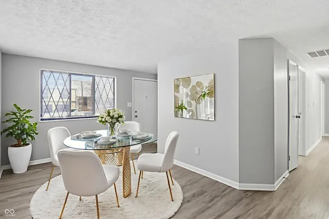 $255,000 | 8214 Oil Creek Court, Indianapolis, IN 46268