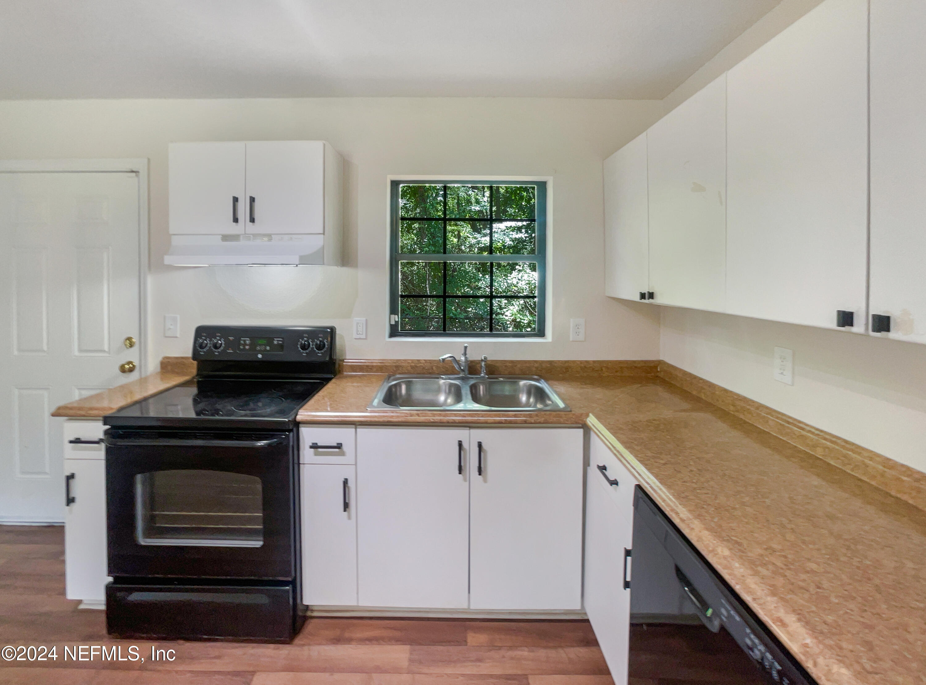 4026 Capper Road Jacksonville, FL 32218 - Photo 6 of 19 listing_5