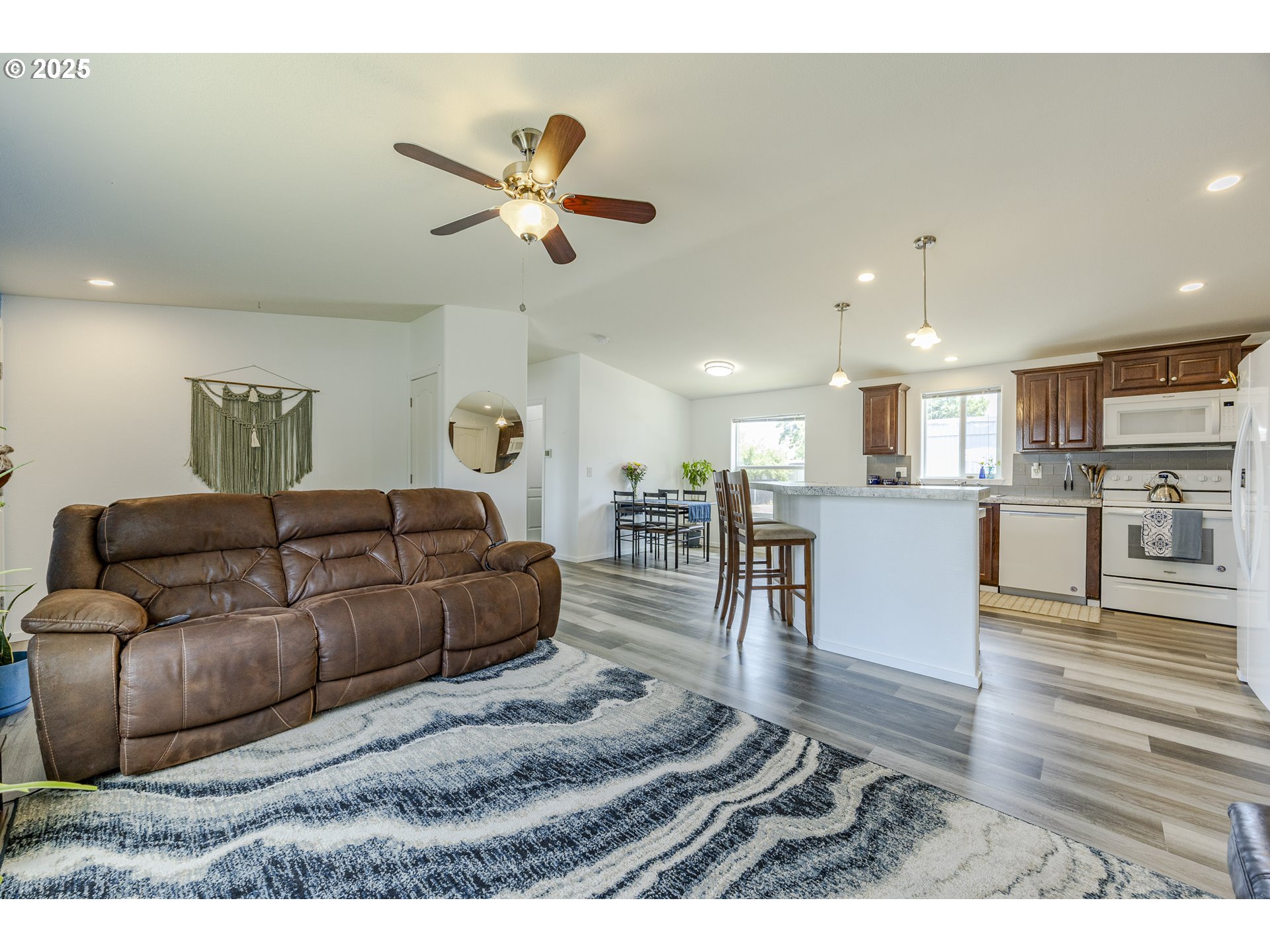 1415 South Bertelsen Road, Unit 96 Eugene, OR 97402 - Photo 6 of 30 Gallery Image 6