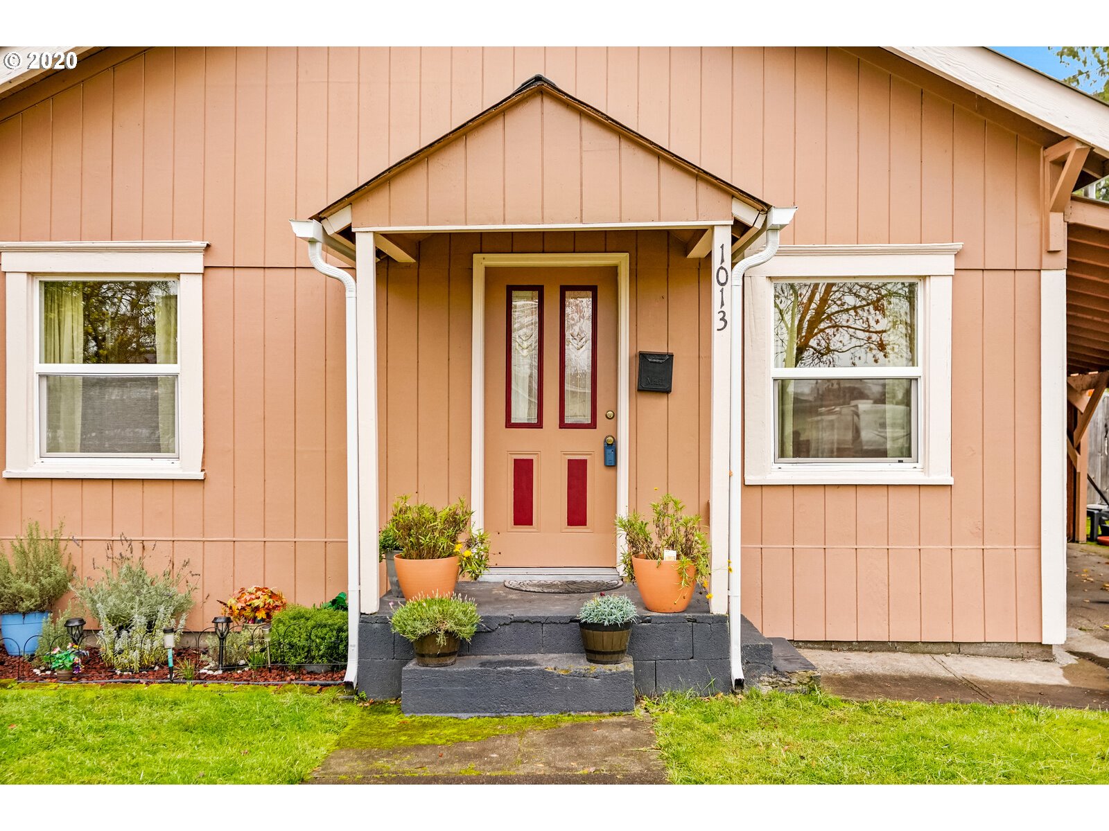 1013 Southwest 5th Avenue Albany, OR 97321 - Photo 3 of 23 Gallery Image 3