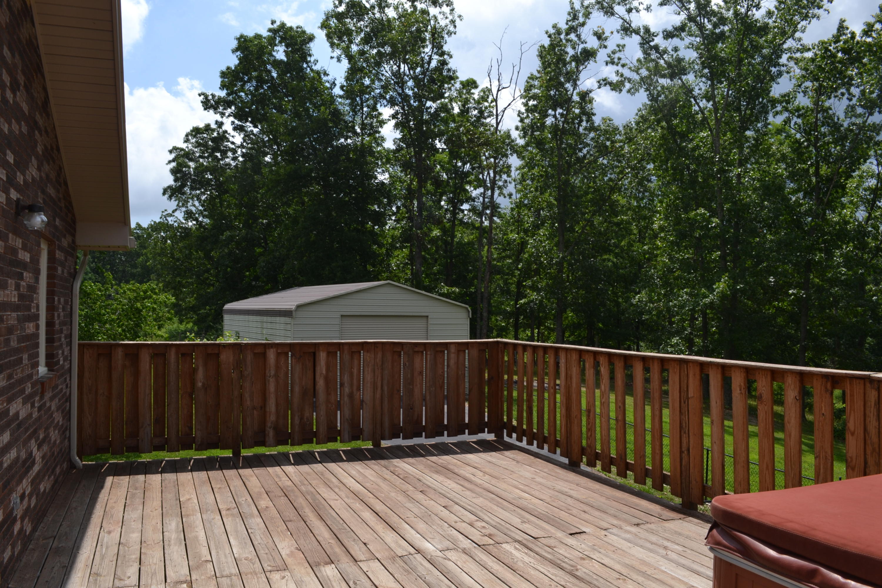 46 Robbins Road Crossville, TN 38572 - Photo 14 of 29 15 Deck
