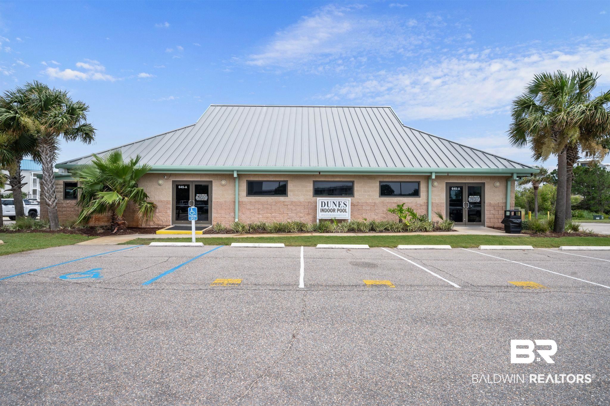 375 Plantation Road, Unit 5304 Gulf Shores, AL 36542 - Photo 29 of 42 View of property featuring uncovered parking