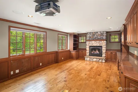 $2,369,000 | 18138 Northeast 130th Place, Redmond, WA 98052