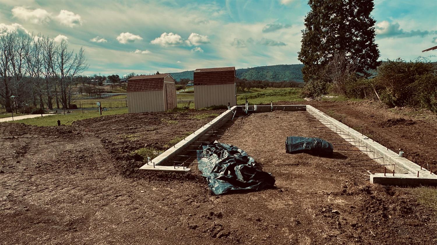 2098 Quail Hill Road Copperopolis, CA 95228 - Photo 4 of 27 630 sq. ft. workshop, plumbed for a kitchenette