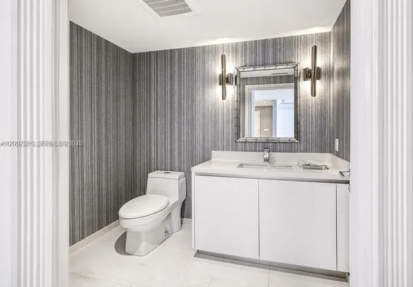 $45,000 | 1 Collins Avenue, Unit 606, Miami Beach, FL 33139