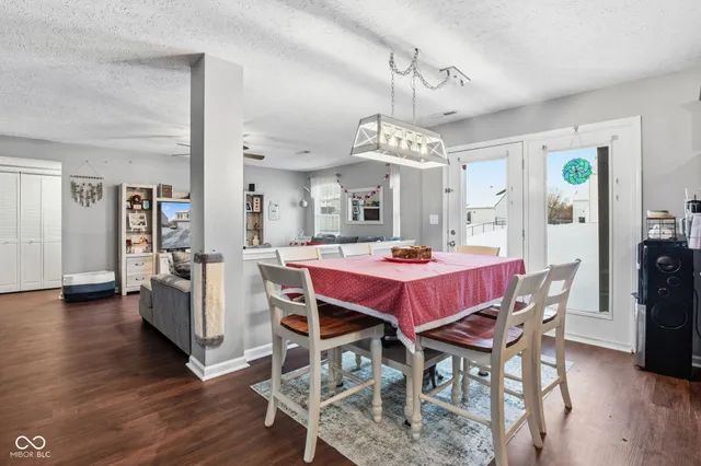 $318,500 | 1916 Abbey Lane, Danville, IN 46122