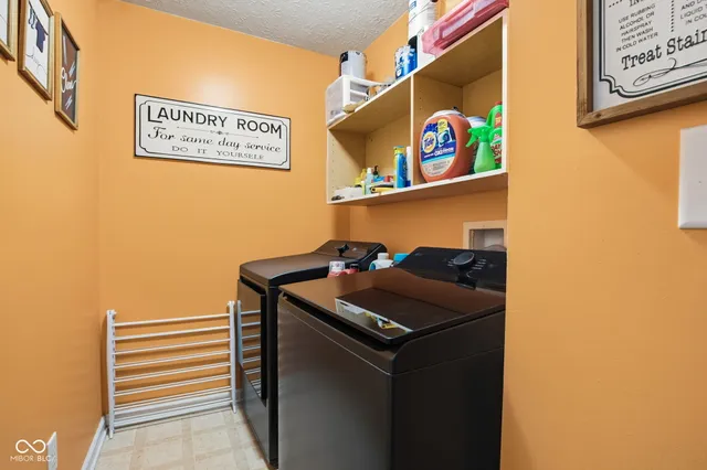 $318,500 | 1916 Abbey Lane, Danville, IN 46122