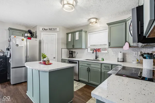 $318,500 | 1916 Abbey Lane, Danville, IN 46122