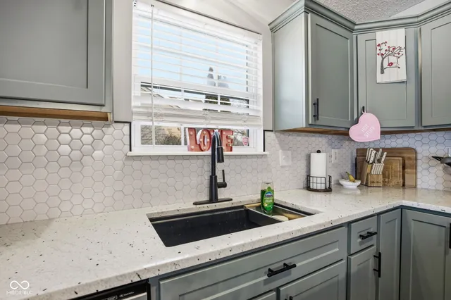 $318,500 | 1916 Abbey Lane, Danville, IN 46122