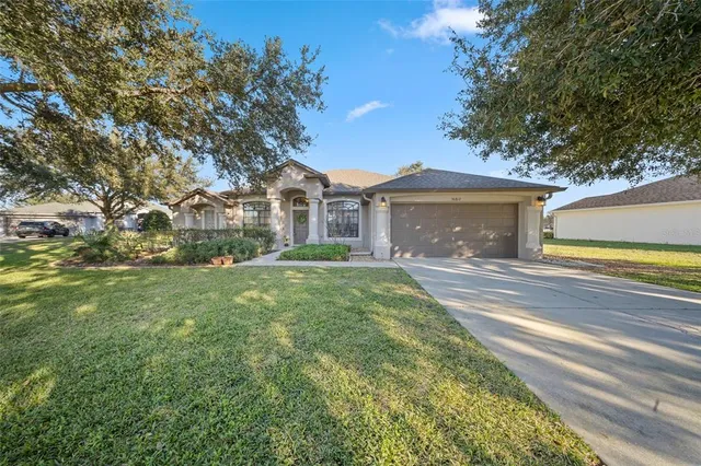 $425,000 | 36812 Alaqua Court, Eustis, FL 32736