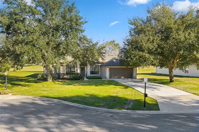 $425,000 | 36812 Alaqua Court, Eustis, FL 32736