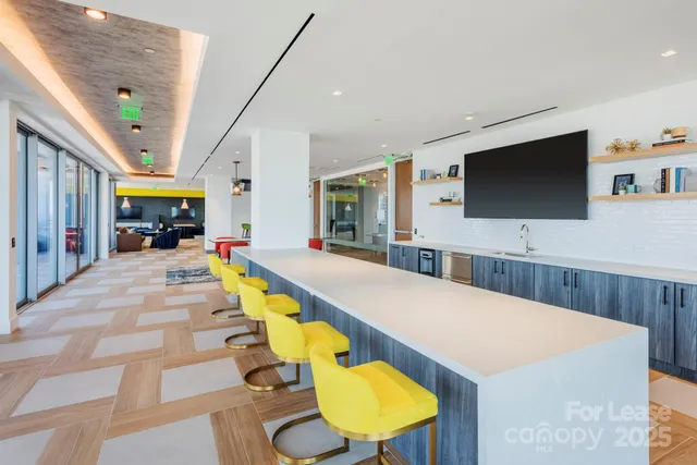 $3,193 | 401 South Graham Street, Unit 2C, Charlotte, NC 28202