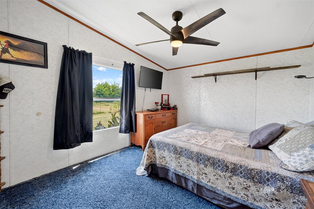 8900 Crestview Estate Road Quinlan, TX 75474 - Photo 6 of 15