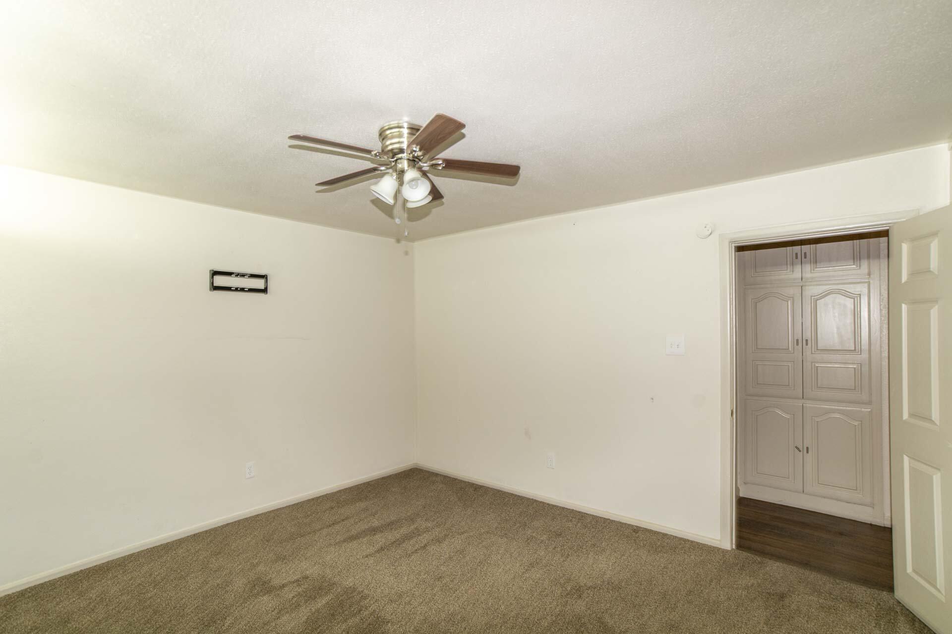 2136 57th Street Lubbock, TX 79412 - Photo 23 of 41 an empty room