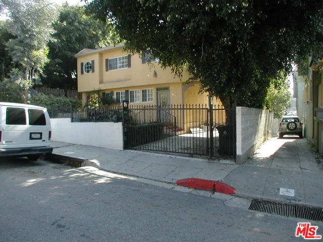 $4,575 | 6414 Dix Street, Los Angeles, CA 90068