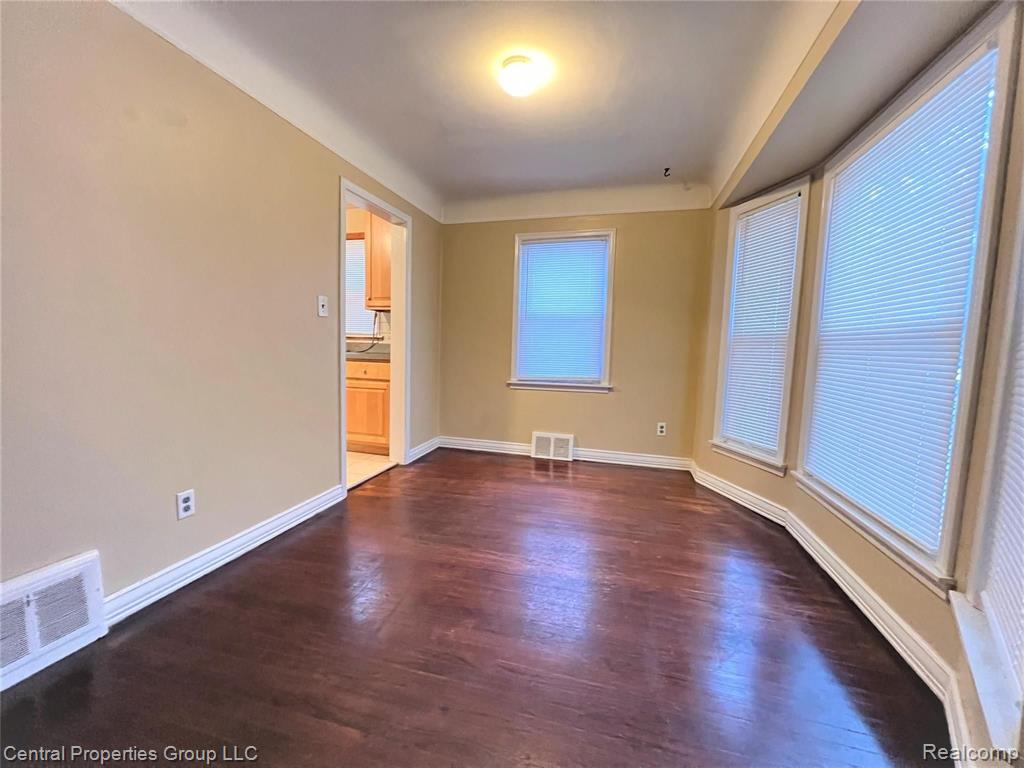 519 South Campbell Road Royal Oak, MI 48067 - Photo 4 of 16