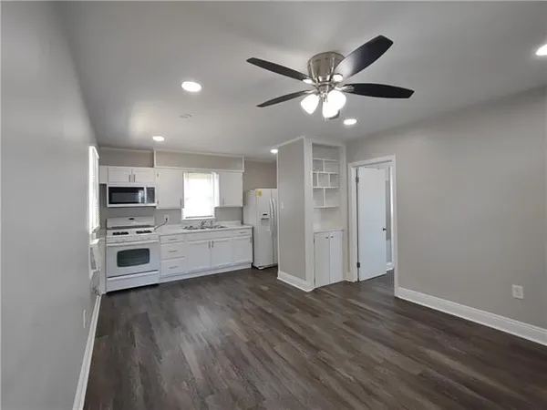 $1,100 | 116 Yorke Street, Unit B, Belle Chasse, LA 70037
