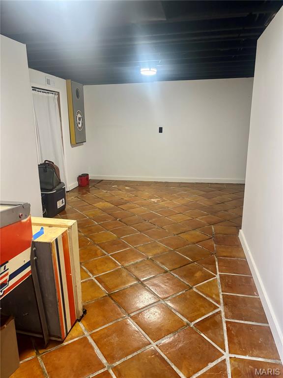 1503 Poplar Street, Unit 8 Highland, IL 62249 - Photo 23 of 26