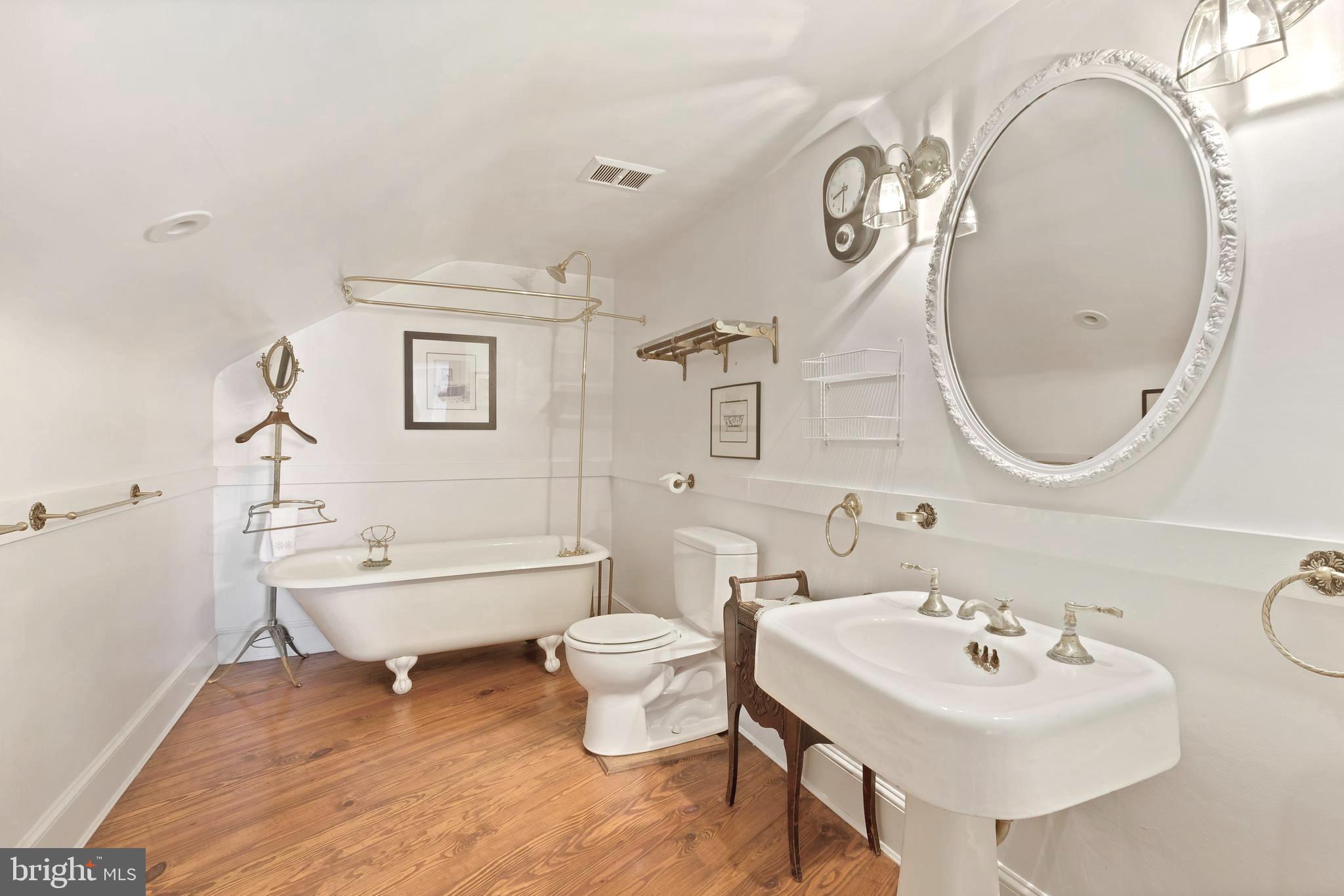 14396 Old Frederick Road Sykesville, MD 21784 - Photo 36 of 47 3rd Floor Full Bath