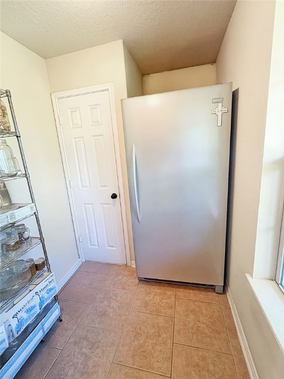 1228 Cr 348 Loop Gause, TX 77857 - Photo 20 of 46 a view of room with front door