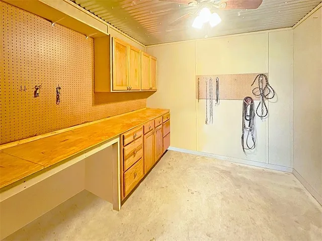 $1,100,000 | 1228 Cr 348 Loop, Gause, TX 77857