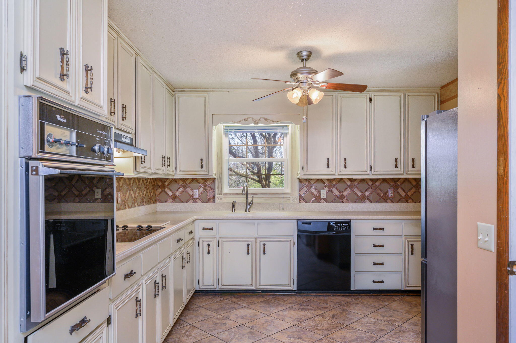 1410 Quail Ridge Drive Crestview, FL 32539 - Photo 9 of 33 24-web-or-mls-1410 Quail Ridge-17