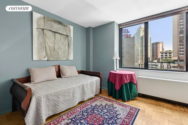 $899,000 | 62 West 62nd Street, Unit 10C | Upper West Side