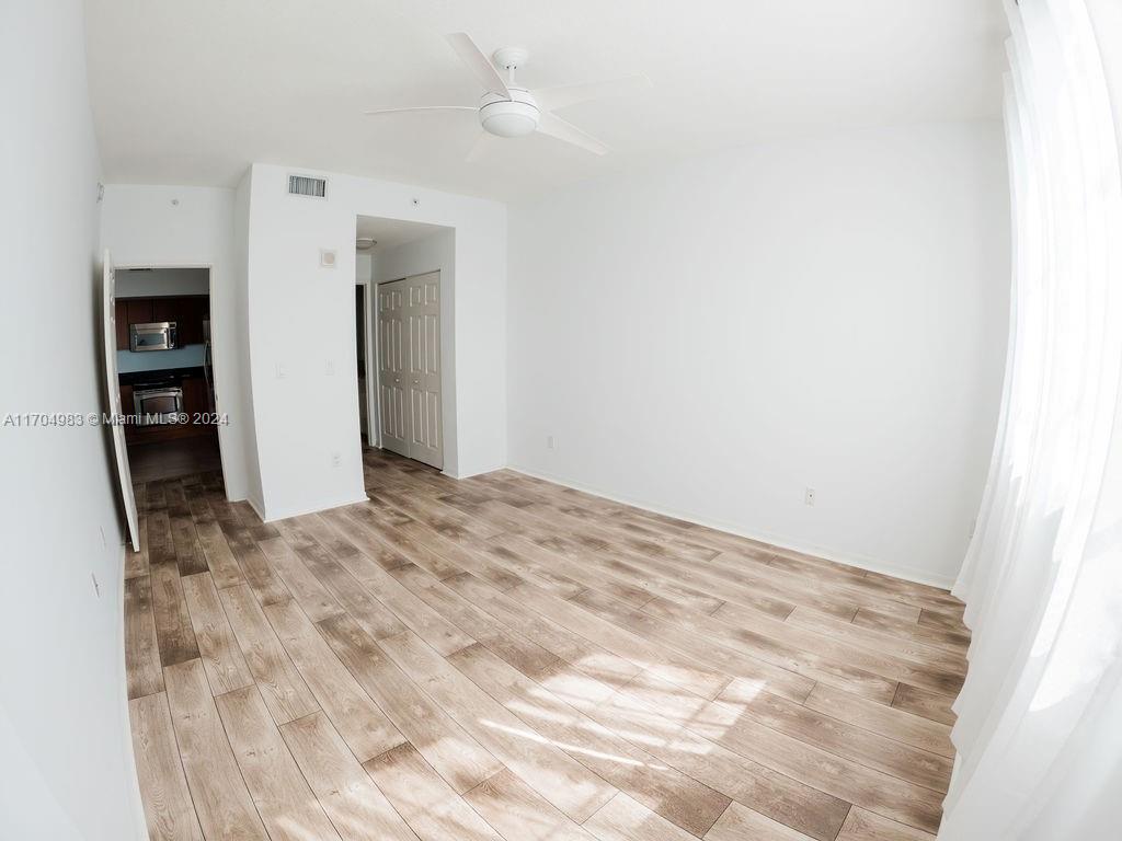233 South Federal Highway, Unit 723 Boca Raton, FL 33432 - Photo 20 of 35 a view of empty room with closet