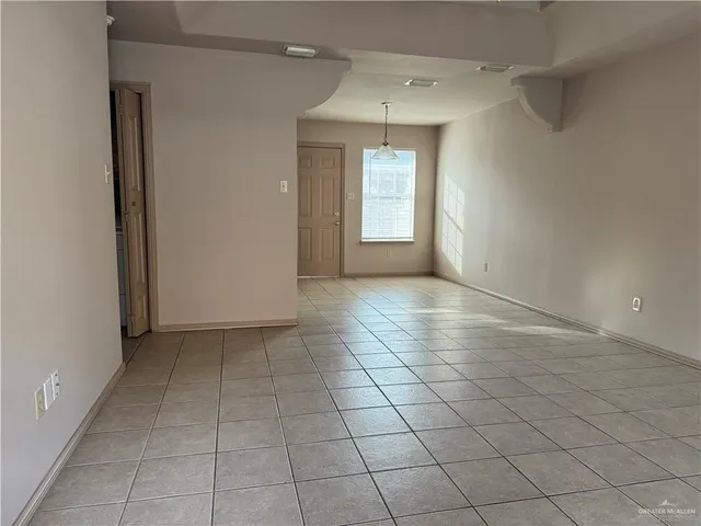$850 | 512 East Upas Avenue, Unit 2, McAllen, TX 78501