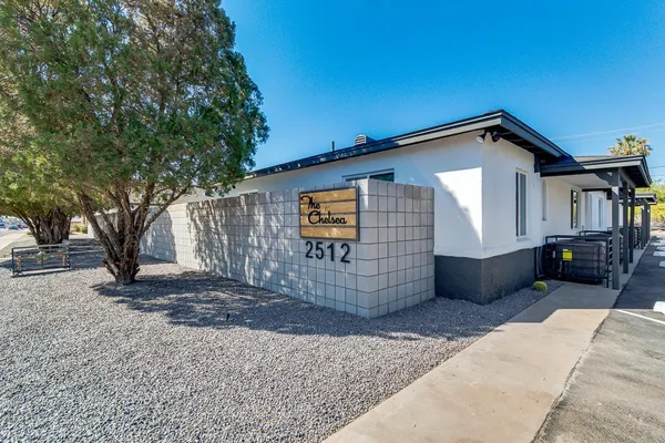 $1,200 | 2512 East Thomas Road, Unit 1, Phoenix, AZ 85016