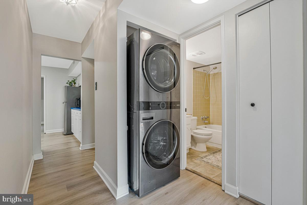 1663 Parkcrest Circle, Unit 200 Reston, VA 20190 - Photo 23 of 30