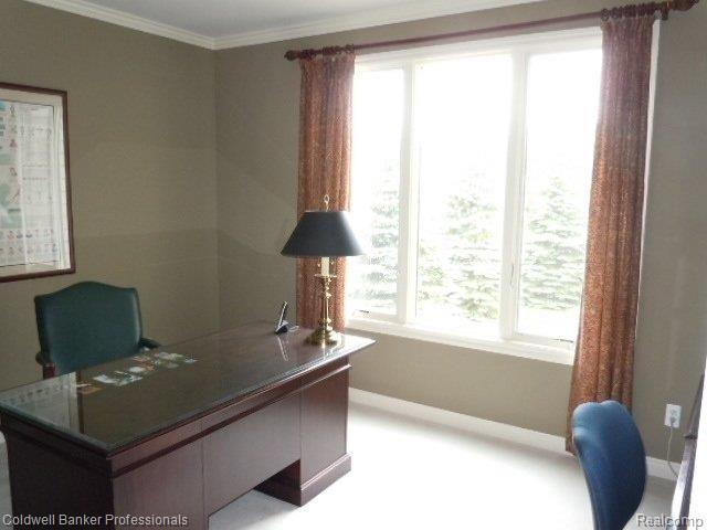 692 Springview Drive Rochester, MI 48307 - Photo 11 of 24 Huge Library.JPG