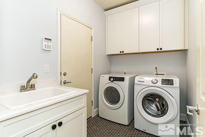 8170 Willow Ranch Trail Reno, NV 89523 - Photo 13 of 23 a utility room with dryer and washer