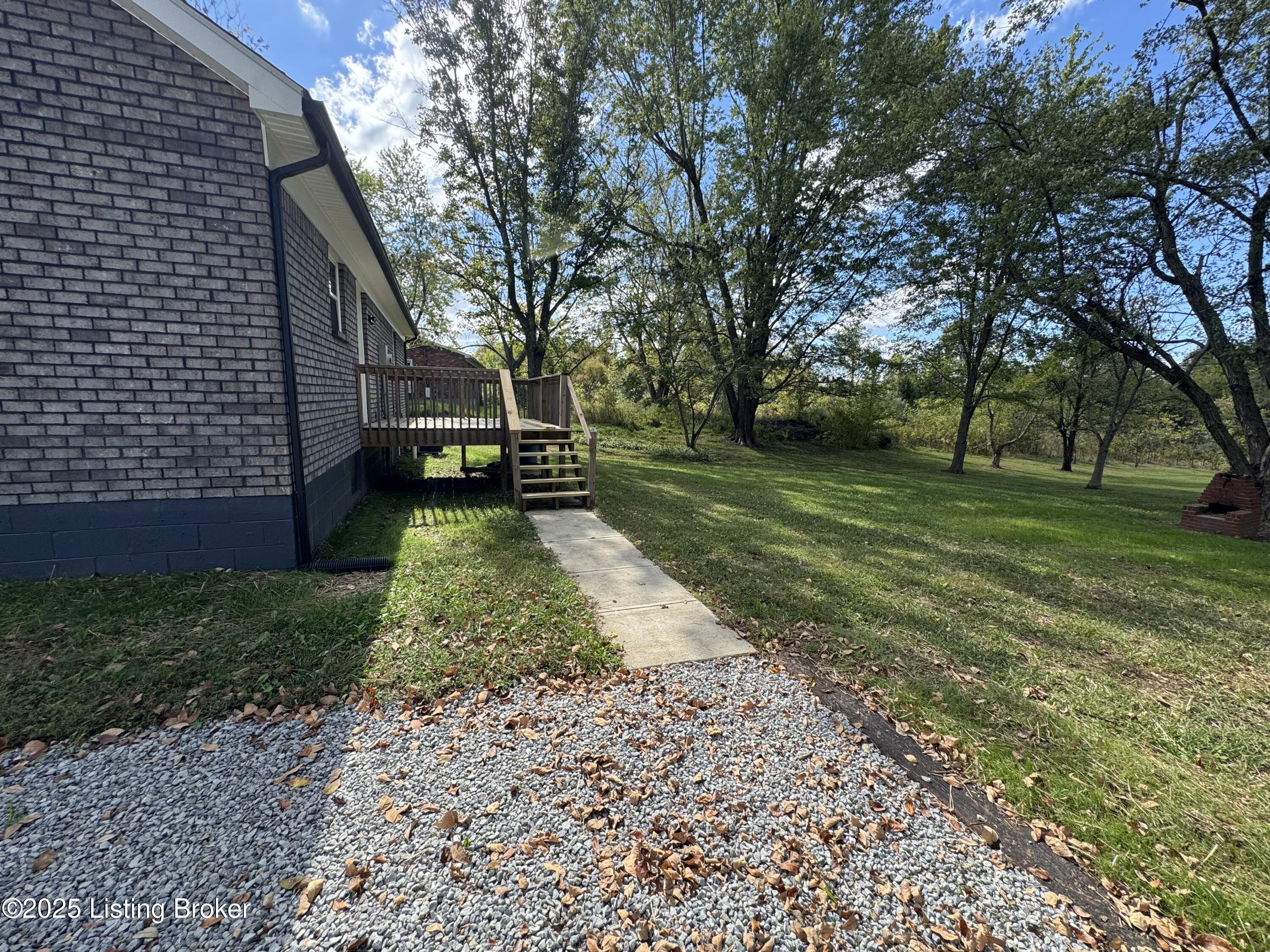 6480 Loretto Road Bardstown, KY 40004 - Photo 23 of 37 IMG_6868