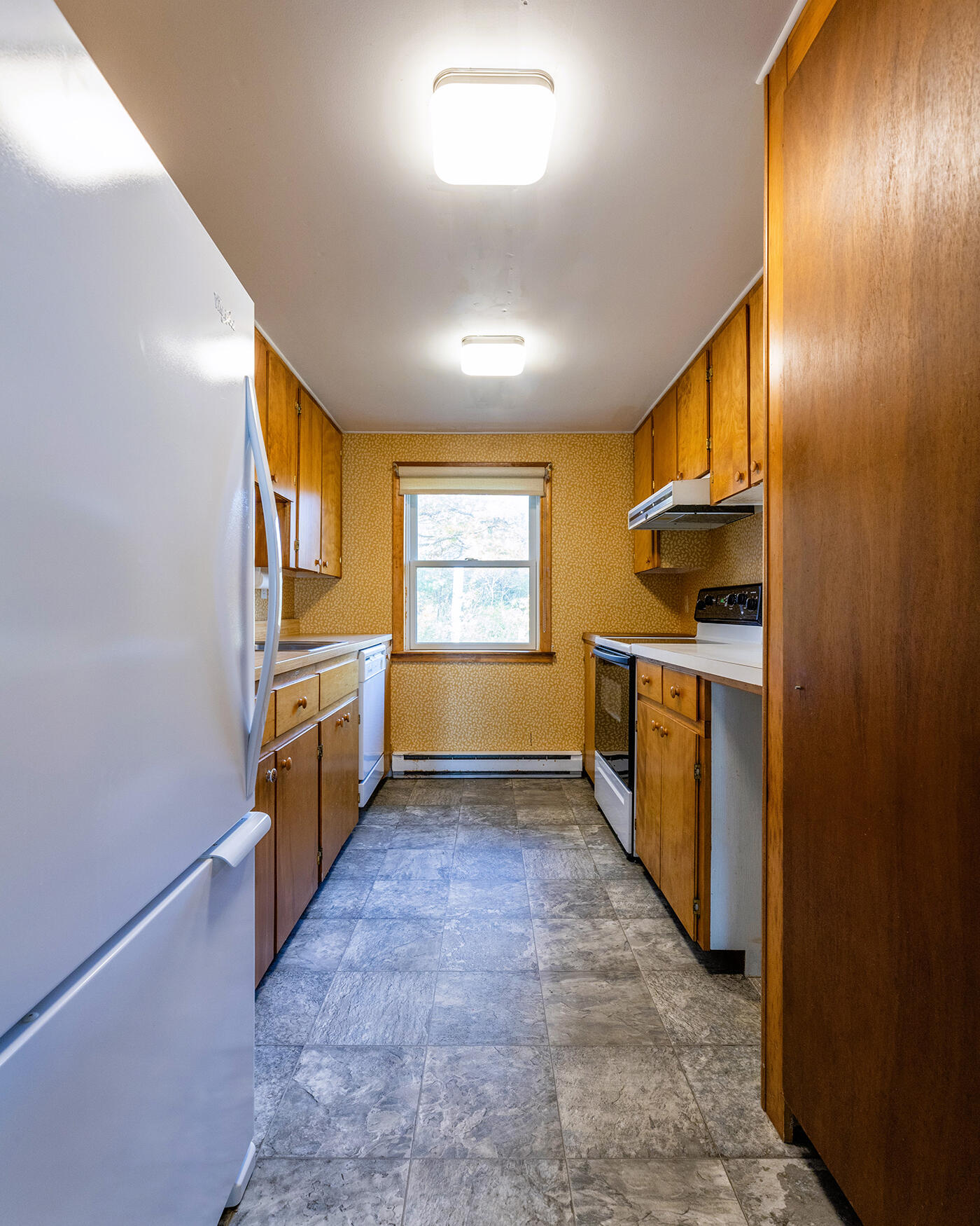 62 Battery Road Belfast, ME 04915 - Photo 13 of 35 IMG_0384