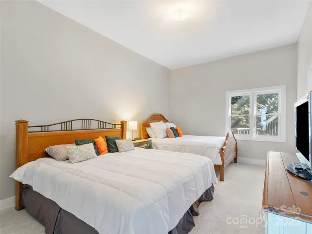 $525,000 | 140 Slickrock Road, Unit F4, Burnsville, NC 28714