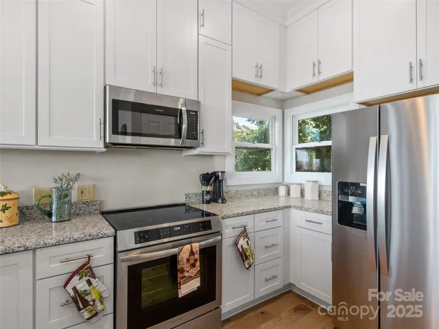 $525,000 | 140 Slickrock Road, Unit F4, Burnsville, NC 28714