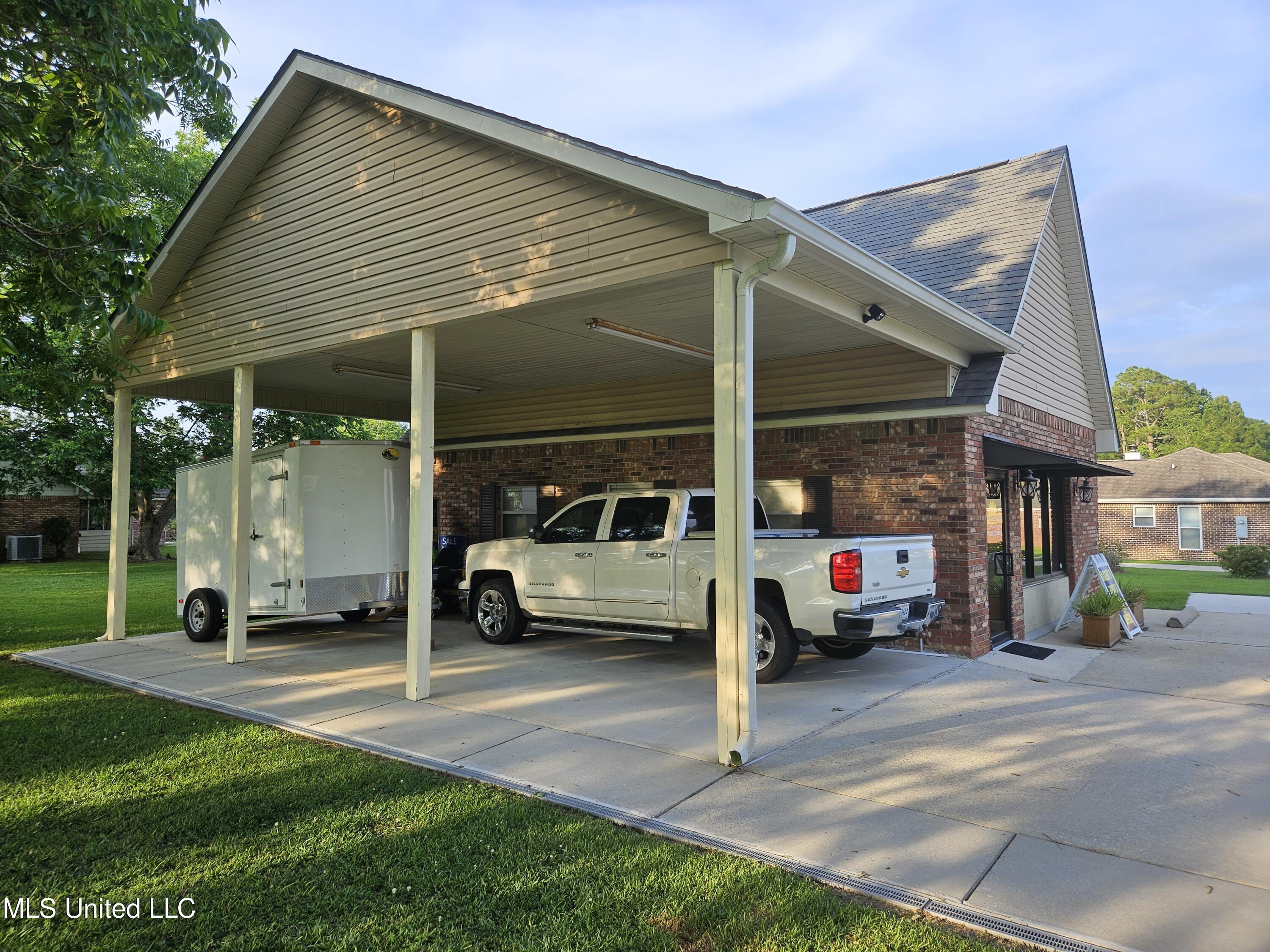17520 Orange Grove Road Gulfport, MS 39503 - Photo 39 of 58 RV Boat Porch