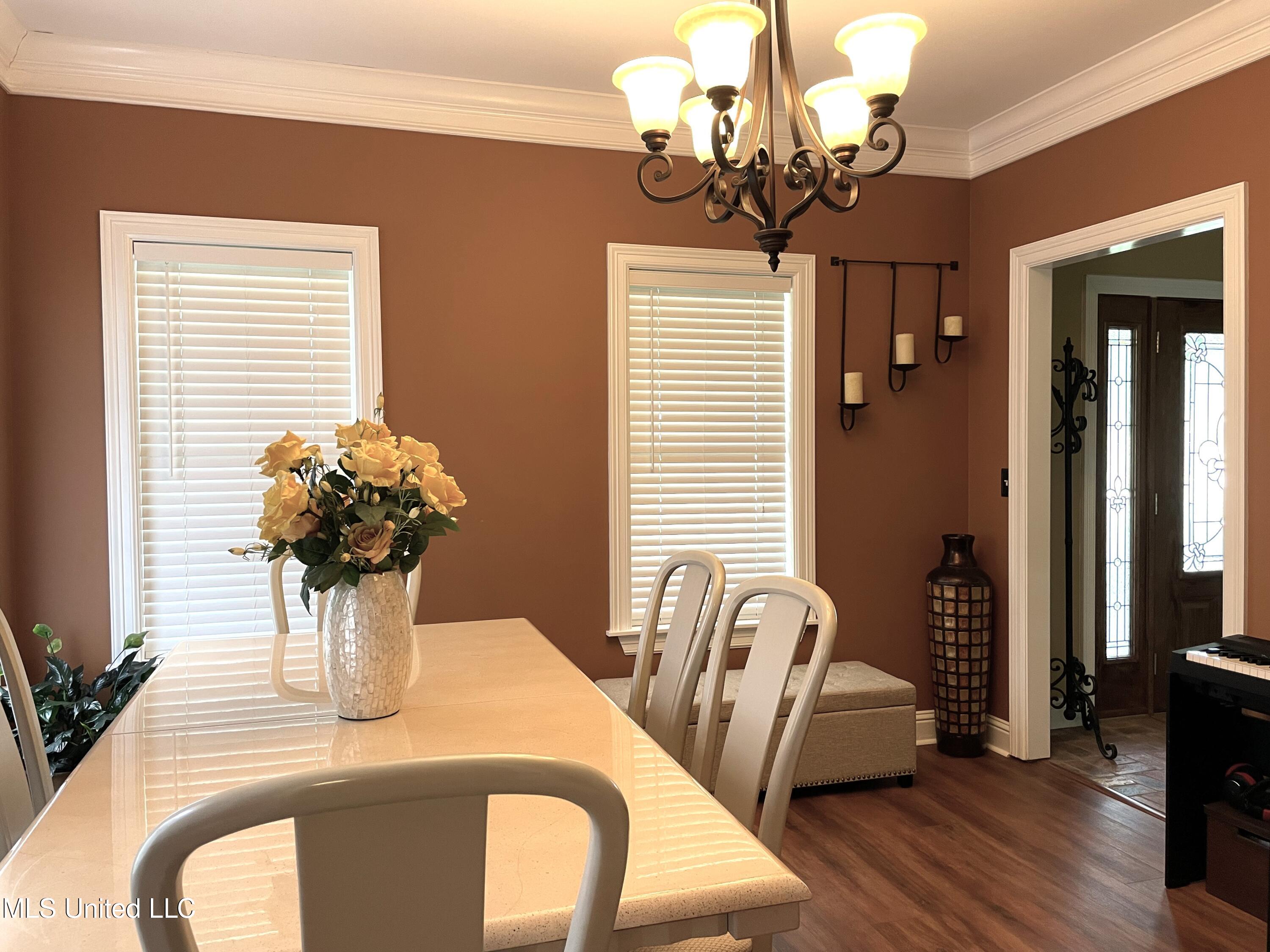 17520 Orange Grove Road Gulfport, MS 39503 - Photo 8 of 58 Dining Room
