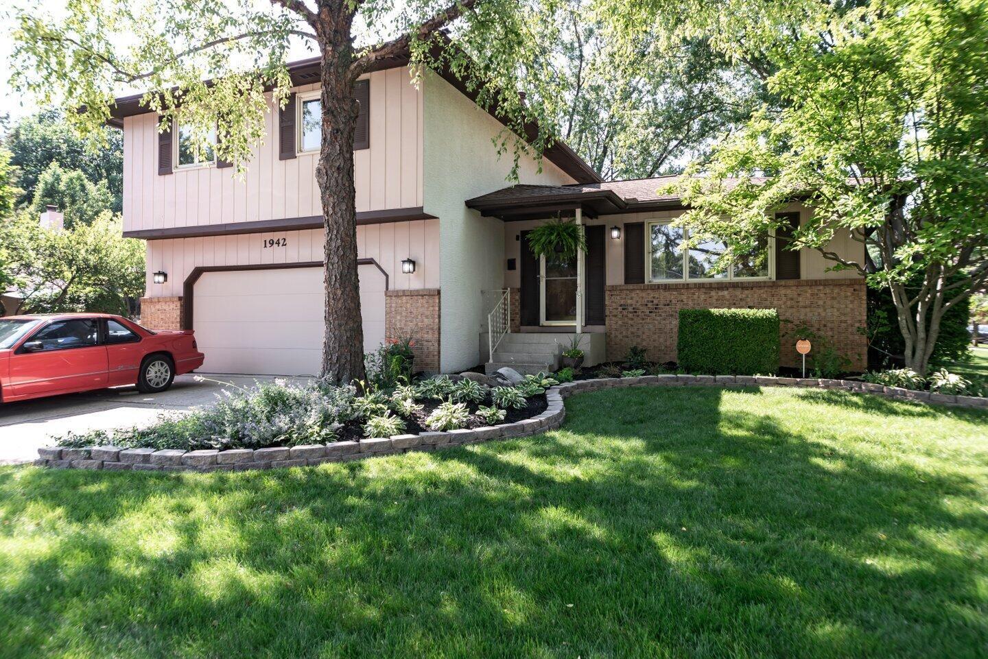 1942 Fairhaven Road Columbus, OH 43229 - Photo 1 of 28 Gallery Image 1