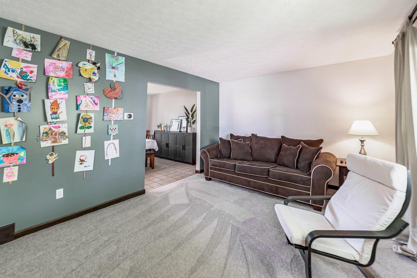 1942 Fairhaven Road Columbus, OH 43229 - Photo 6 of 28 Gallery Image 6