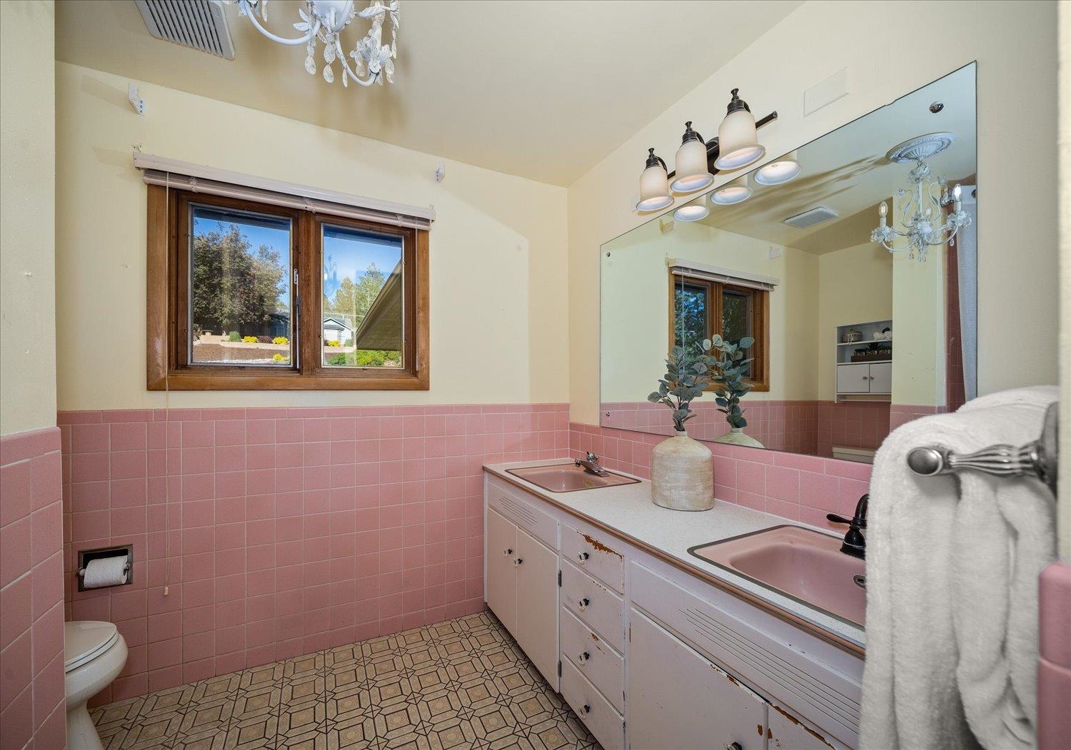 17723 North Palomino Road Colbert, WA 99005 - Photo 16 of 37