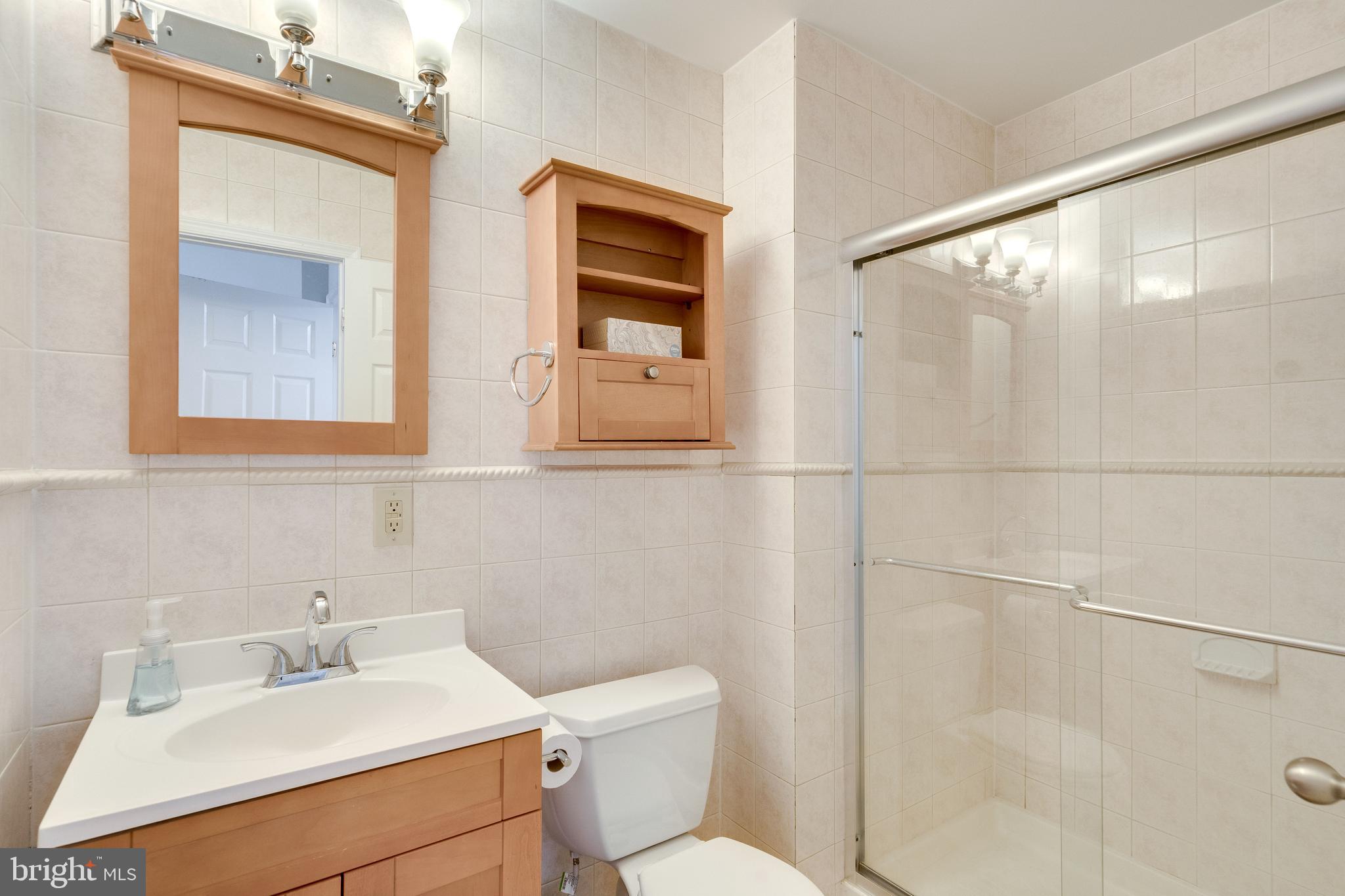 1670 Kramer Street Northeast Washington, DC 20002 - Photo 20 of 36 Bathroom