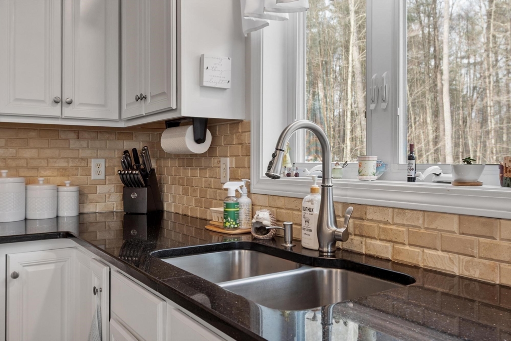 278 Oakham Road Barre, MA 01005 - Photo 13 of 38
